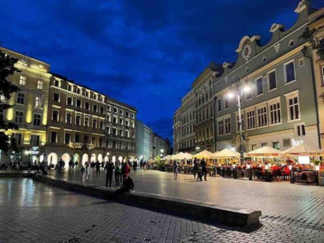 Plac Szczepanski - Theatre Neighborhood คราคูฟ ภายนอก รูปภาพ